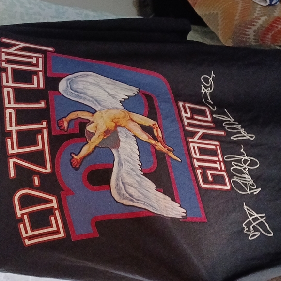 Led Zeppelin Giants T- Shirt 🥁🎶🎸 - Picture 2 of 5